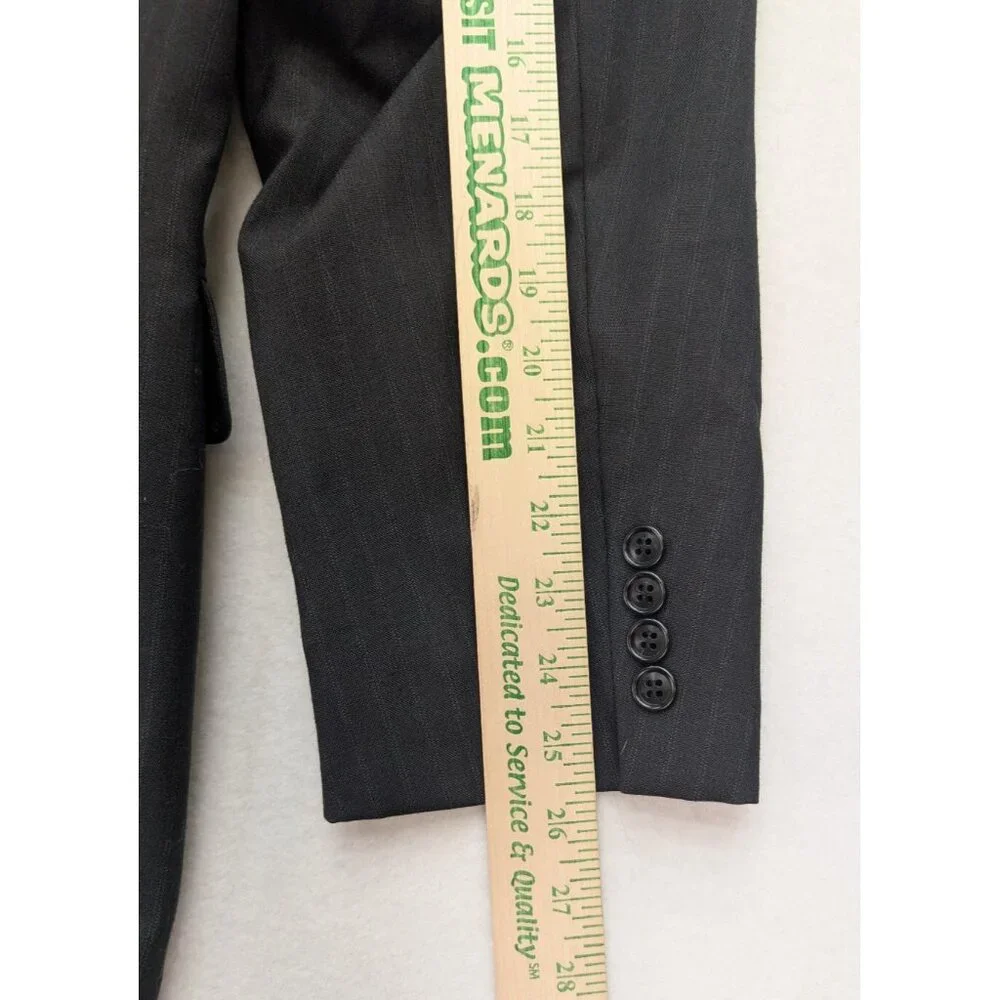 Kilburne and Finch Men's Blazer Jacket Sport Coat Size 44L Black Pinstripe